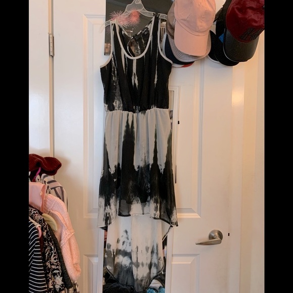 HIGH LOW B&W fashion dress - Picture 2 of 3